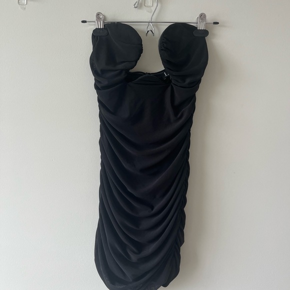 LEAU Black Deep Plunge Dress - Picture 5 of 7